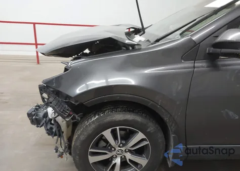 2017 Toyota Rav4 Xle из США, поврежденный, VIN JTMRFREV7HJ110709